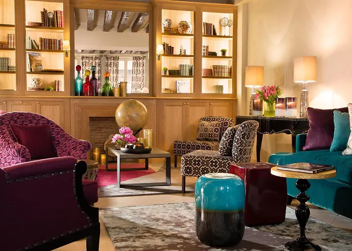 Hotel Les Tournelles Parigi